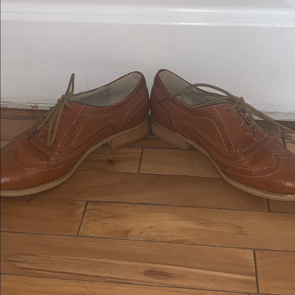 Urban Outfitters Brown Leather Oxfords - Picture 4 of 4